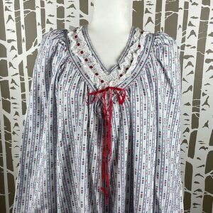 Vintage 70s Ditsy Floral Print Flannel House Dress Nightgown
